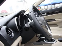 2012款 1.6L 手动 尊贵型