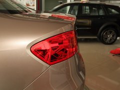2011款 1.6L 手动 豪华型