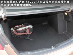 2011款 1.6L 自动 豪华型