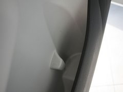 2011款 1.6L 自动 豪华型