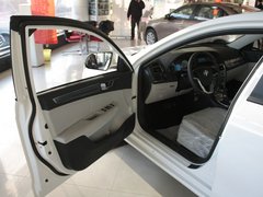 2011款 1.6L 自动 豪华型