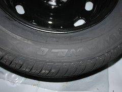 2011款 1.6L 自动 豪华型