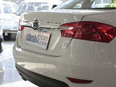 2011款 1.6L 自动 豪华型