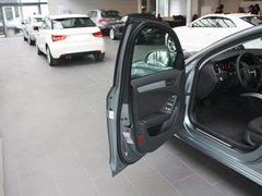 2012款 2.0 TFSI CVT 标准型