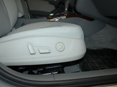2012款 2.0 TFSI CVT 豪华型