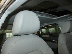 2012款 2.0 TFSI CVT 豪华型