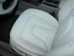 2012款 2.0 TFSI CVT 豪华型