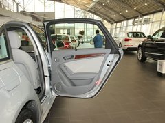 2012款 2.0 TFSI CVT 豪华型