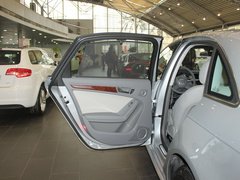 2012款 2.0 TFSI CVT 豪华型