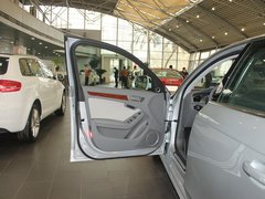 2012款 2.0 TFSI CVT 豪华型