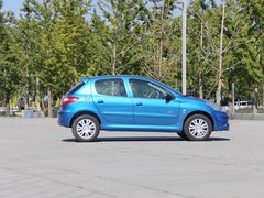2012款 1.6L 自动 运动型