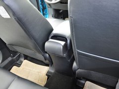 2012款 2.0L CVT 两驱炫逸导航版5座