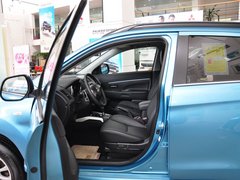 2012款 2.0L CVT 两驱炫逸导航版5座