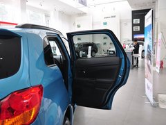 2012款 2.0L CVT 两驱炫逸导航版5座