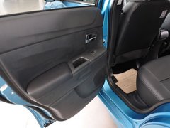 2012款 2.0L CVT 两驱炫逸导航版5座