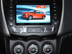 2012款 2.0L CVT 两驱炫逸导航版5座