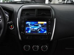 2012款 2.0L CVT 两驱炫逸导航版5座