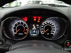 2012款 2.0L CVT 两驱炫逸导航版5座