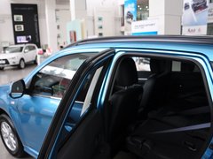 2012款 2.0L CVT 两驱炫逸导航版5座
