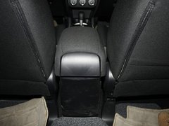 2012款 2.0L CVT 四驱劲尚导航版5座