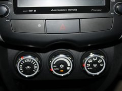 2012款 2.0L CVT 四驱劲尚导航版5座
