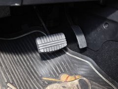 2012款 2.0L CVT 四驱劲酷导航版5座