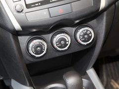 2012款 2.0L CVT 四驱劲酷导航版5座