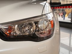 2012款 2.0L CVT 四驱劲酷导航版5座