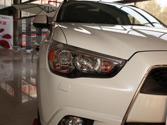 2012款 2.0L CVT 四驱劲酷导航版5座