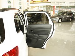 2012款 2.0L CVT 四驱劲酷导航版5座