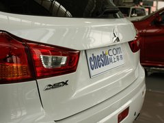 2012款 2.0L CVT 四驱劲酷导航版5座