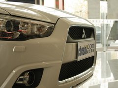 2012款 2.0L CVT 四驱劲酷导航版5座