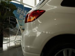 2012款 2.0L CVT 四驱劲酷导航版5座