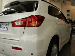 2012款 2.0L CVT 四驱劲酷导航版5座