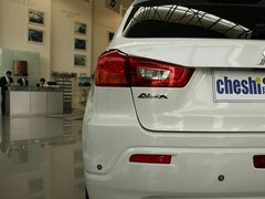 2012款 2.0L CVT 四驱劲酷导航版5座