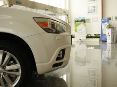 2012款 2.0L CVT 四驱劲酷导航版5座
