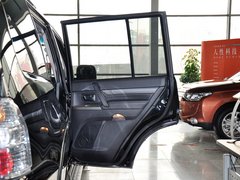 2012款 3.0L 自动 精英版7座