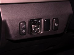 2012款 3.0L 自动 精英版7座