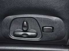 2012款 3.0L 自动 精英版7座