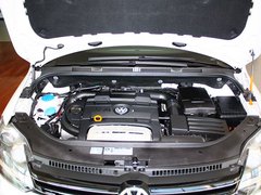 大眾(進口)  Cross Golf 1.4 TSI 發(fā)動機局部特寫