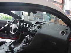 2011款 RCZ 1.6T 自动 豪华运动型