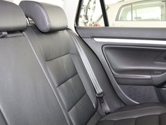 2011款 旅行轿车 1.4TSI 豪华版