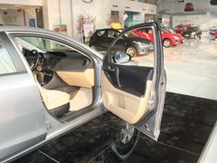 2011款 1.6 自动 精英型