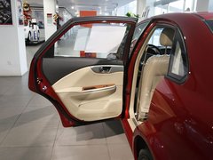 2011款 1.6 LE 手动 