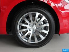 2011款 2.4 手动 两驱标准版