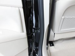 2011款 2.4 CVT 两驱标准版