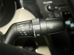 2011款 2.4 CVT 兩驅(qū)標(biāo)準(zhǔn)版