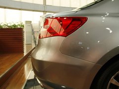 2011款 2.4 CVT 两驱标准版