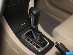 2011款 2.4 CVT 两驱标准版