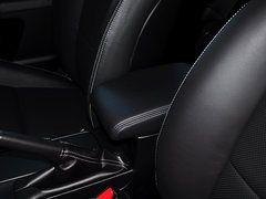 2011款 2.4 CVT 四驱豪华导航版